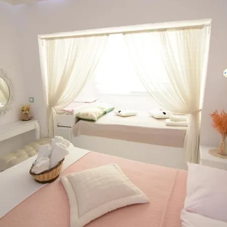 Araçatı Butik 3* Alaçatı