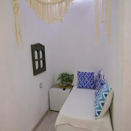 Oda ve Kahvaltı Araçatı Butik 3*