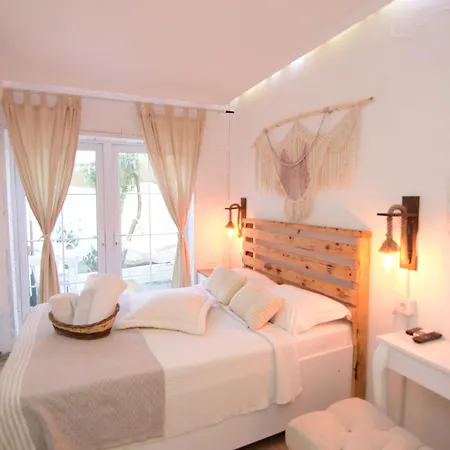 Araçatı Butik 3* Alaçatı