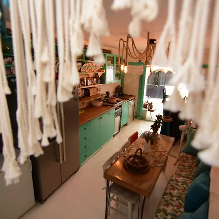 Oda ve Kahvaltı Araçatı Butik 3*